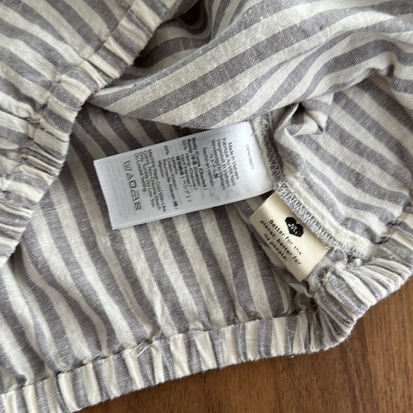 Madewell Flutter-Sleeve Button-Front Crop Top in Stripe - Picture 9 of 9
